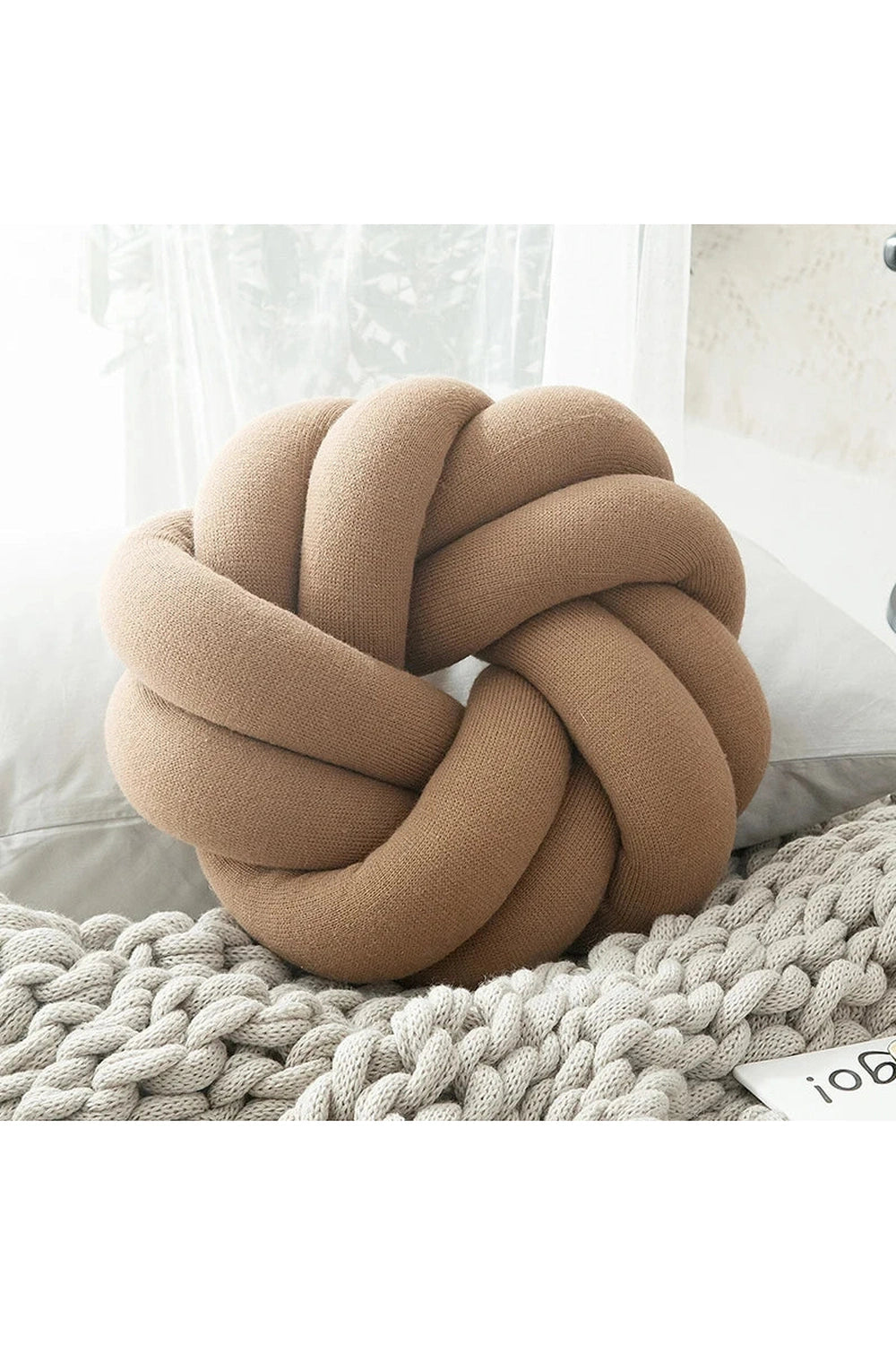 Hand Knot Lumbar Pillow