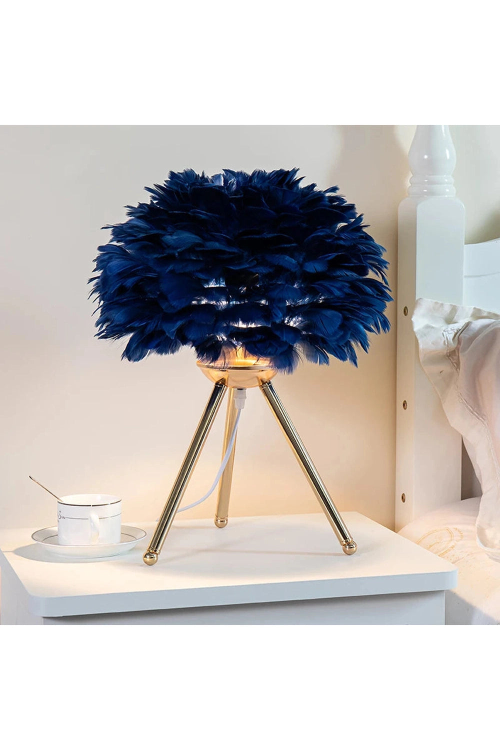 Romantic Feather Table Lamp