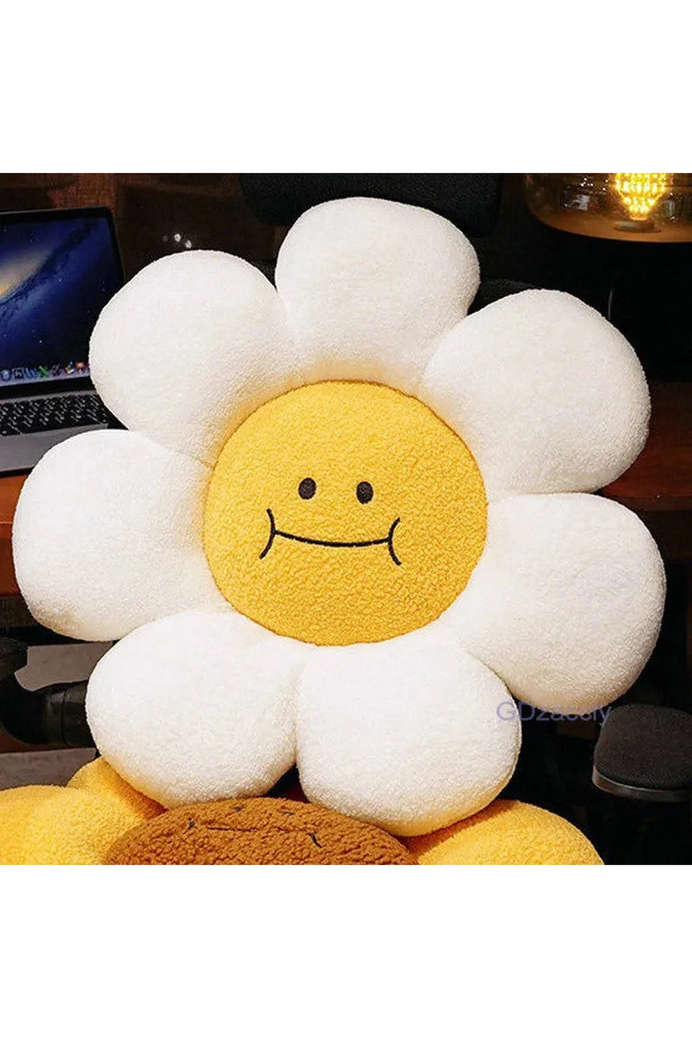 Daisy Smile Pillow