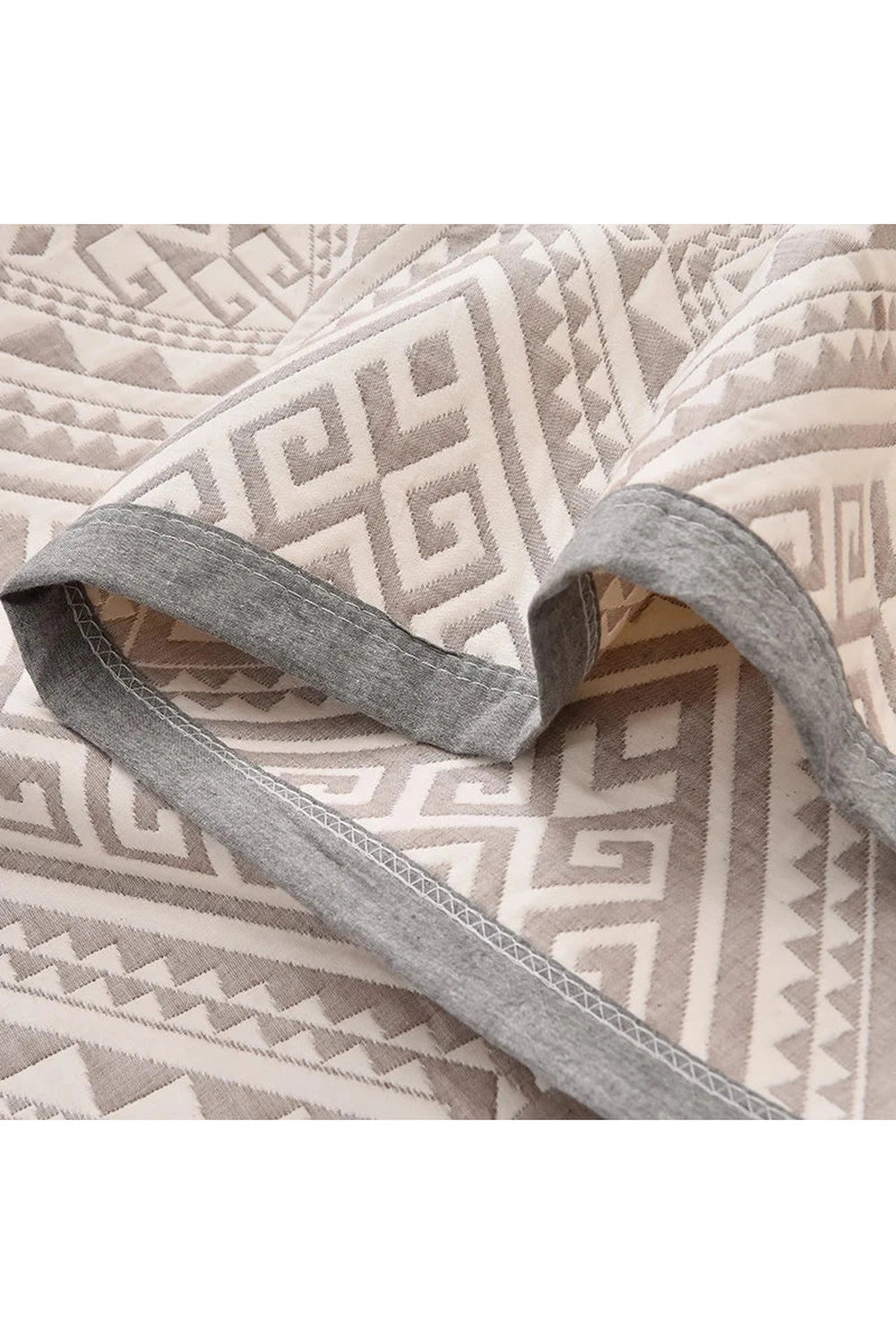 Grecian Maze Geometric Blanket