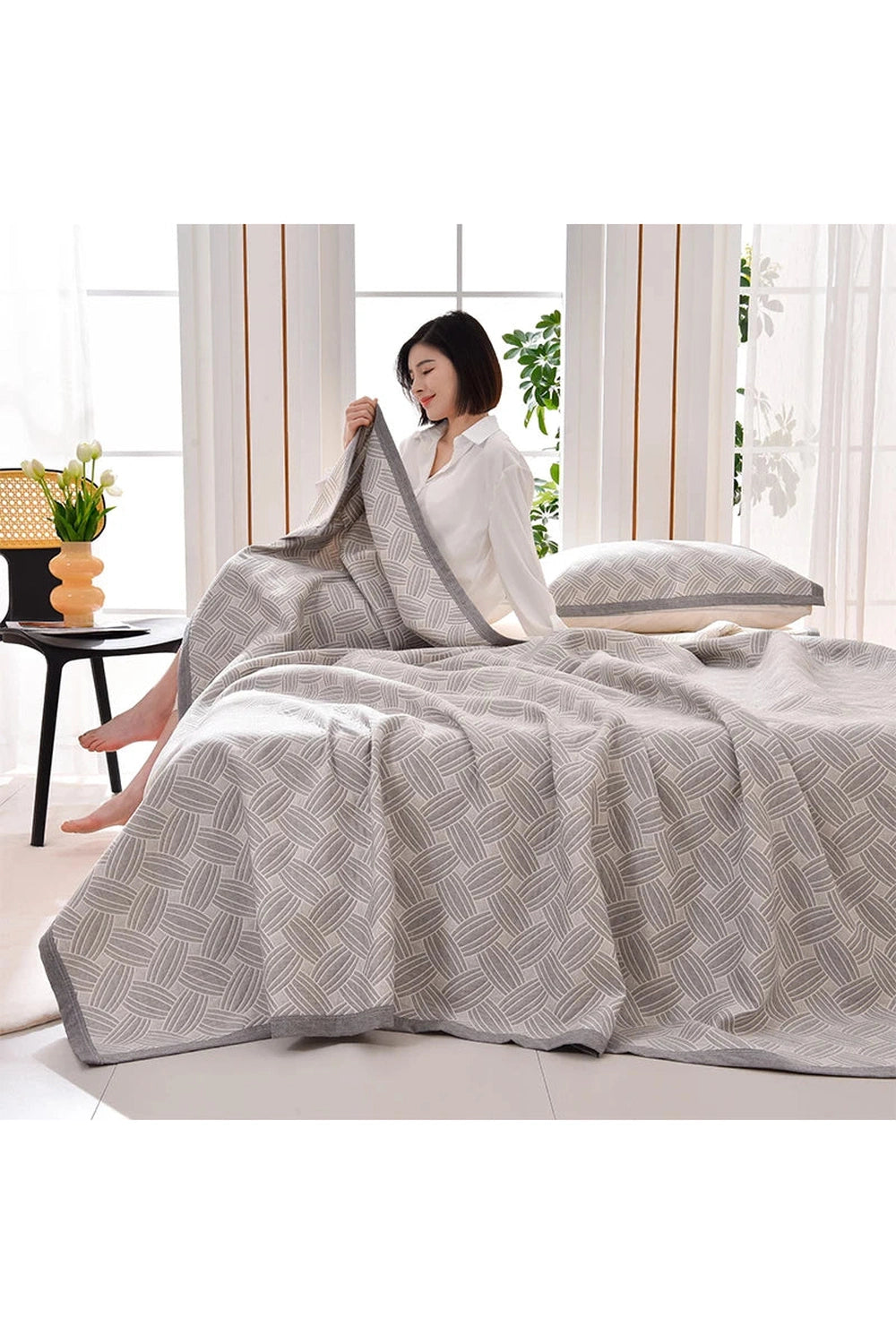 Grecian Maze Geometric Blanket