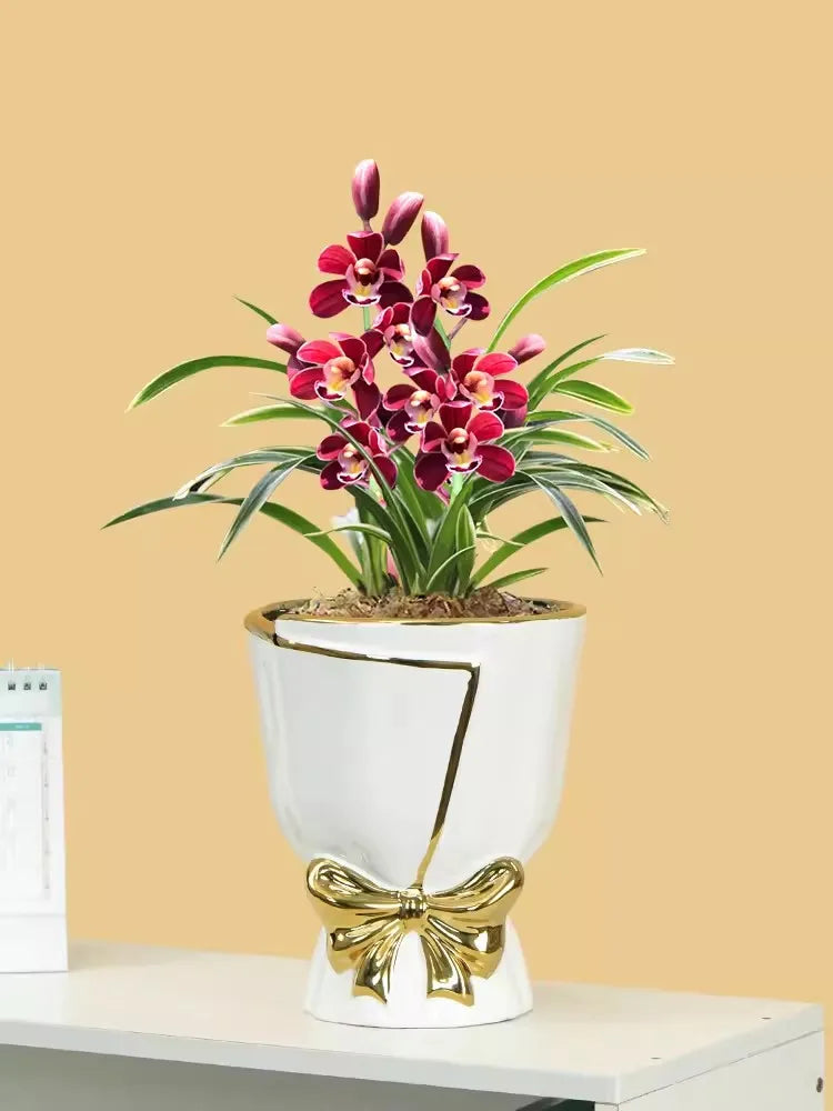 Coquette Golden Ribbon Chic Vase