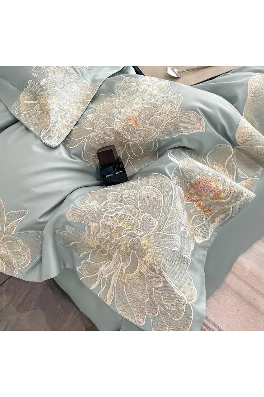 Floral Embroidery Bedding Set