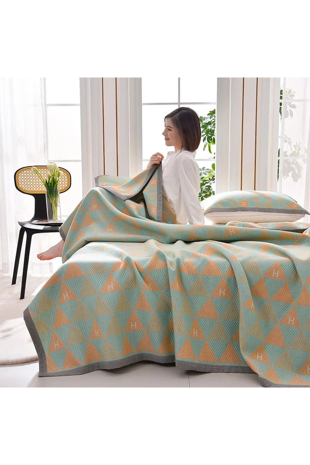 Grecian Maze Geometric Blanket