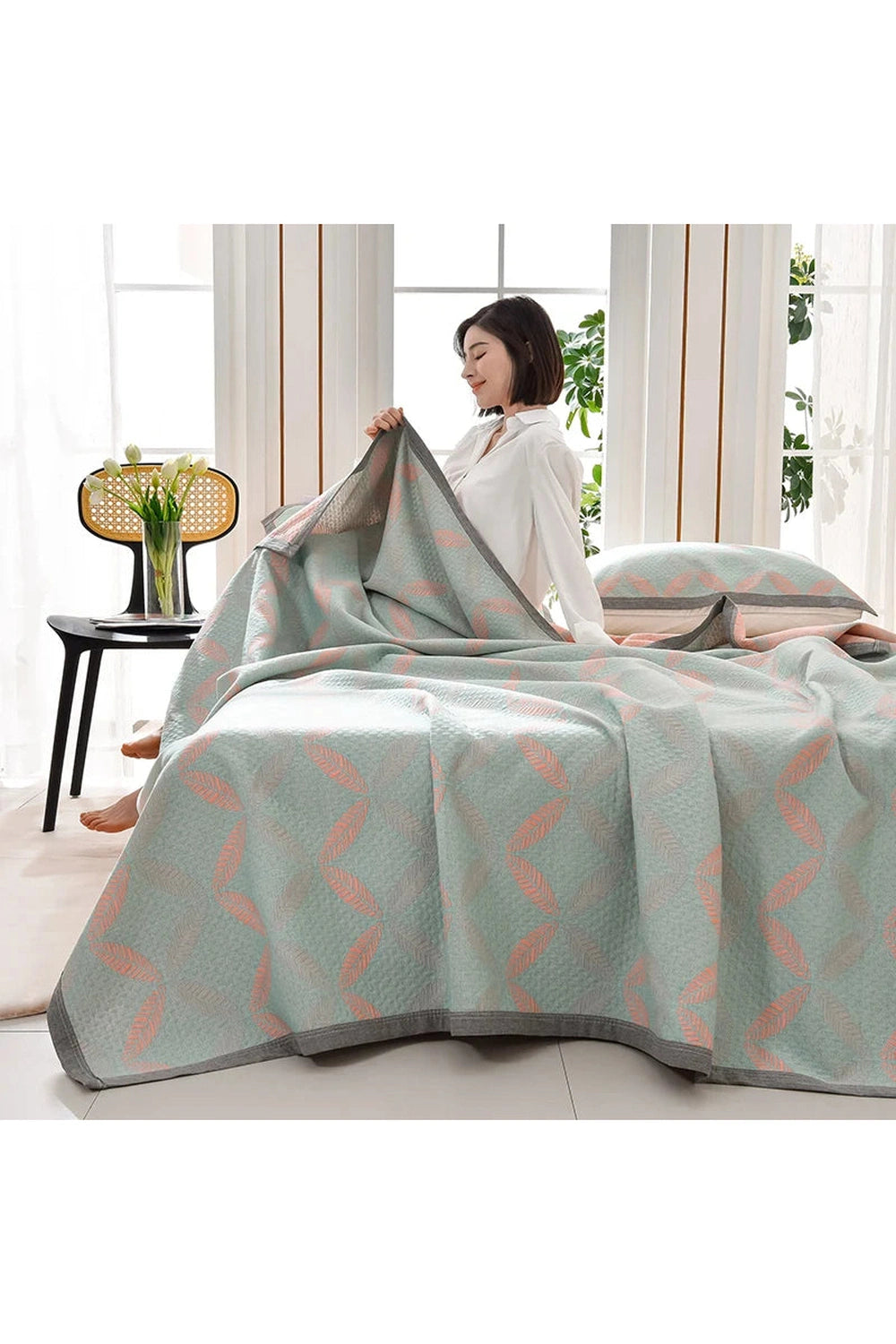 Grecian Maze Geometric Blanket