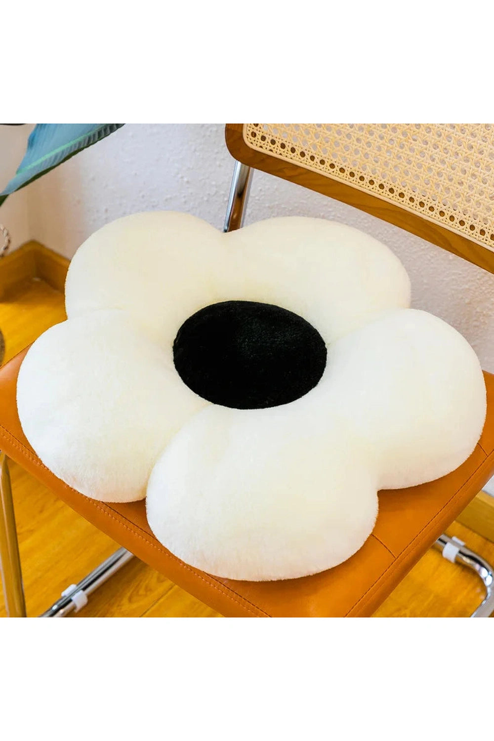 Daisy Office Chair Pillow