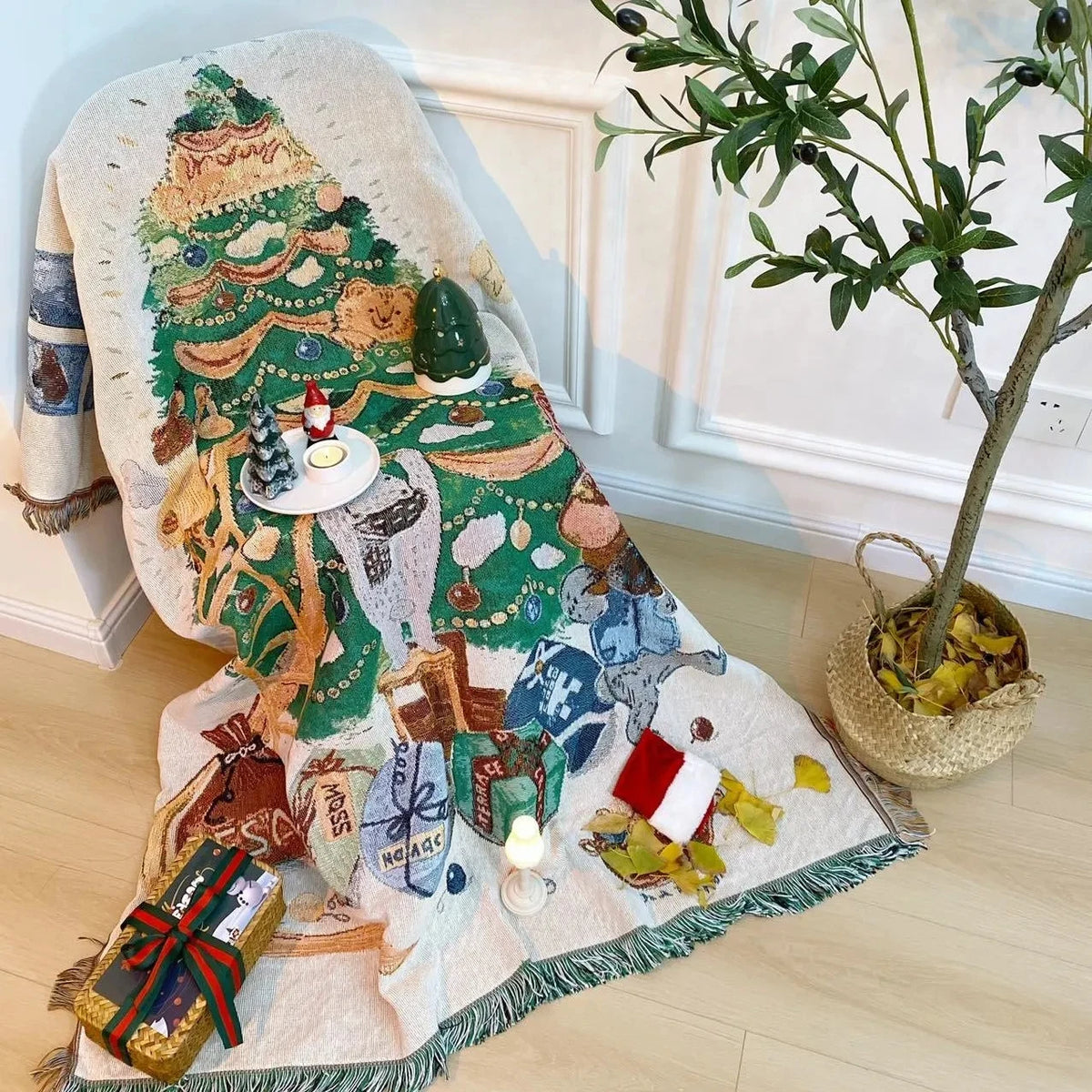 Vintage Christmas Tree Throw Blanket