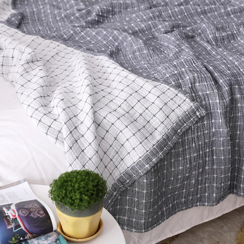 Minimalist Grid Pattern Blanket