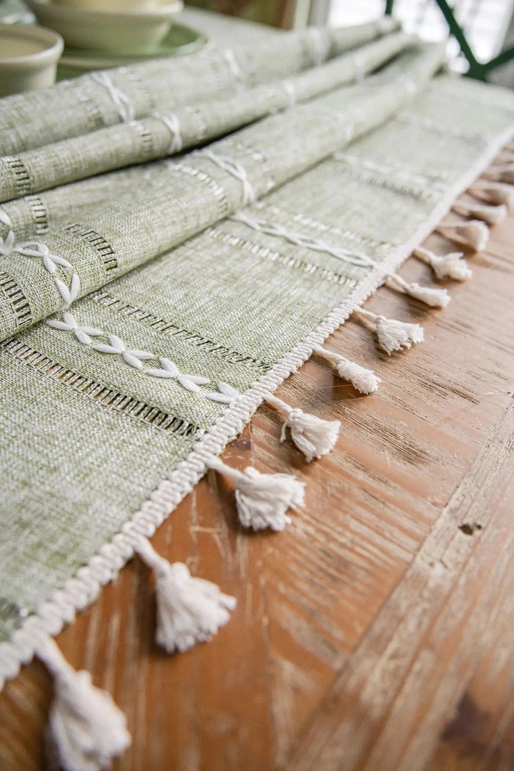 Green Rustic Tassel Tablecloth