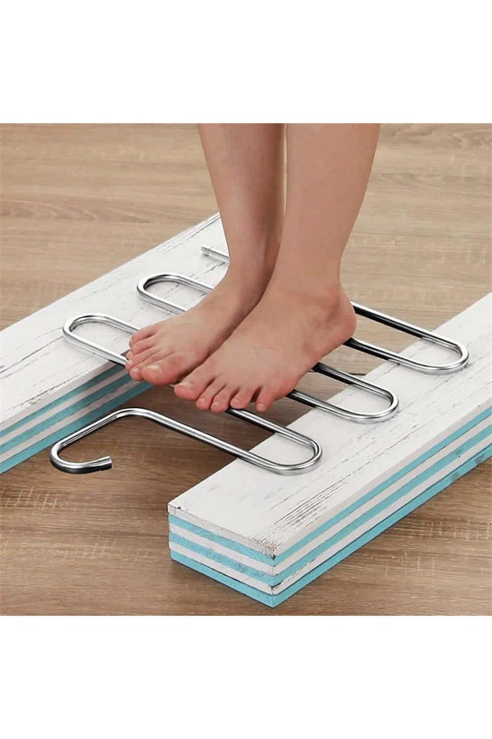 Space-Saving Multi-Layer Pants Hanger