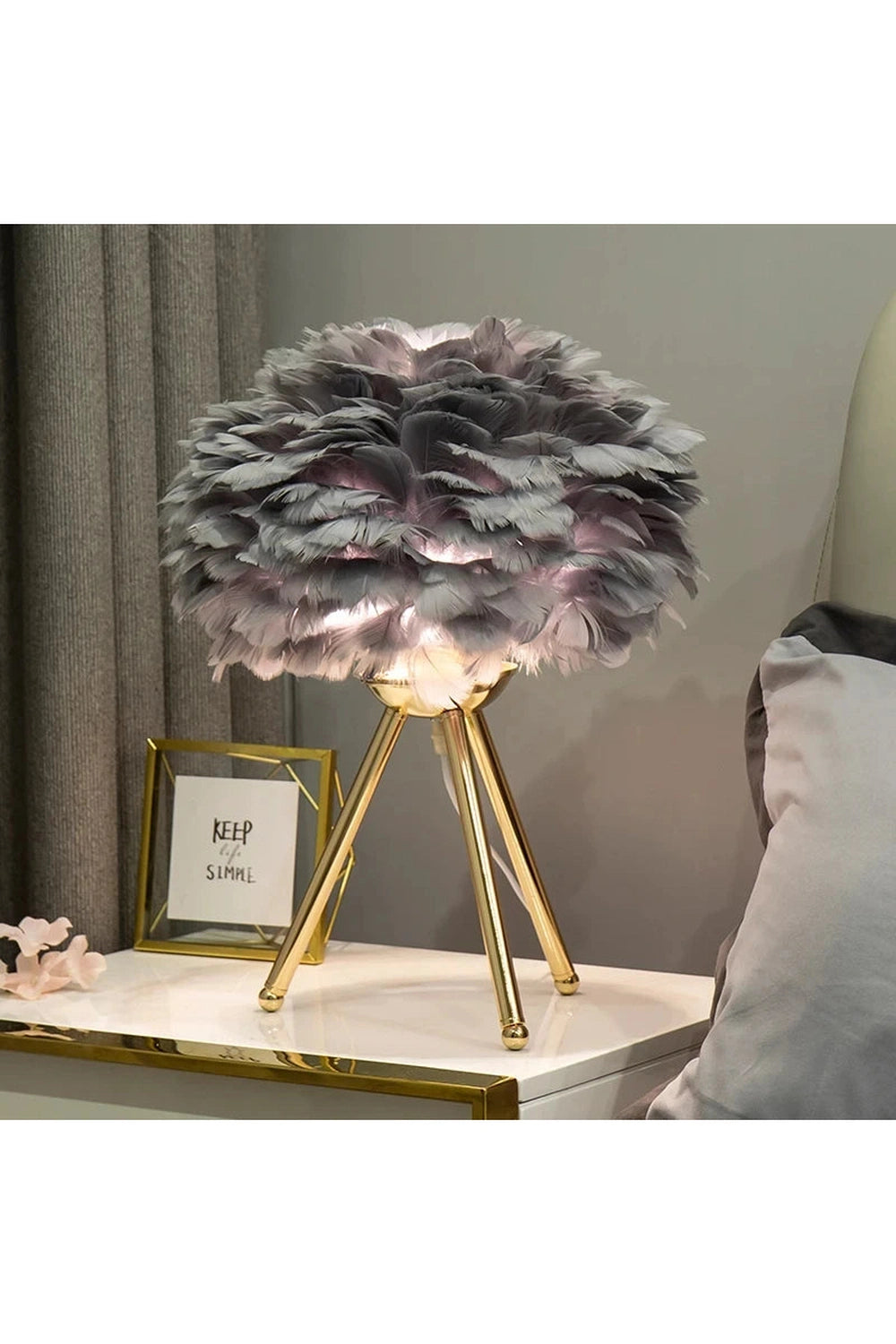 Romantic Feather Table Lamp