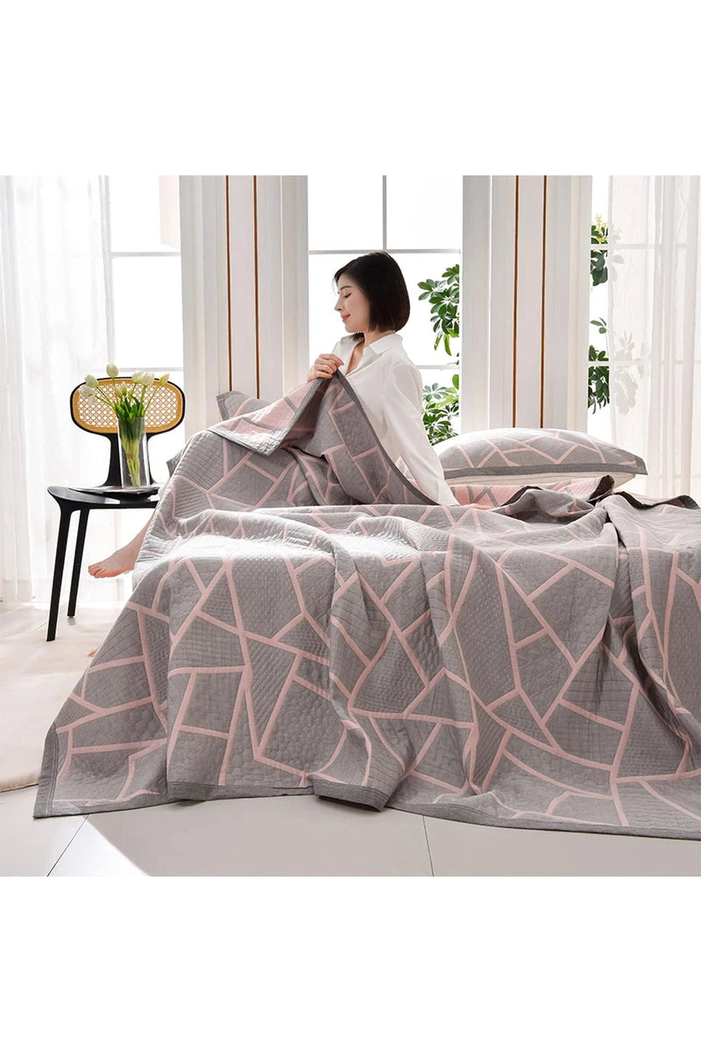 Grecian Maze Geometric Blanket