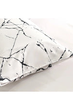 Monochrome Double Bedding Set