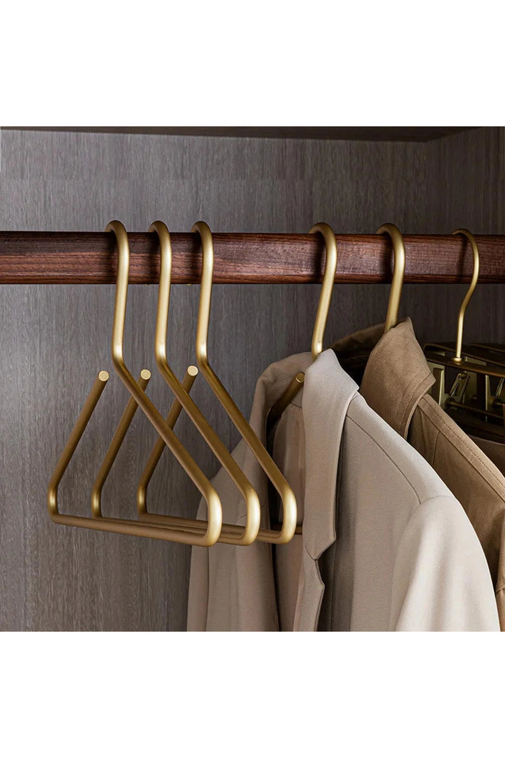 Sleek Gold Wardrobe Hangers