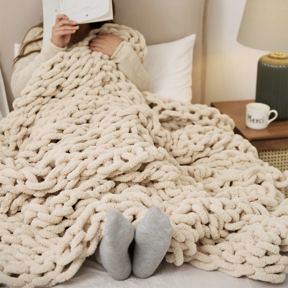 Cozy Chunky Knit Blanket