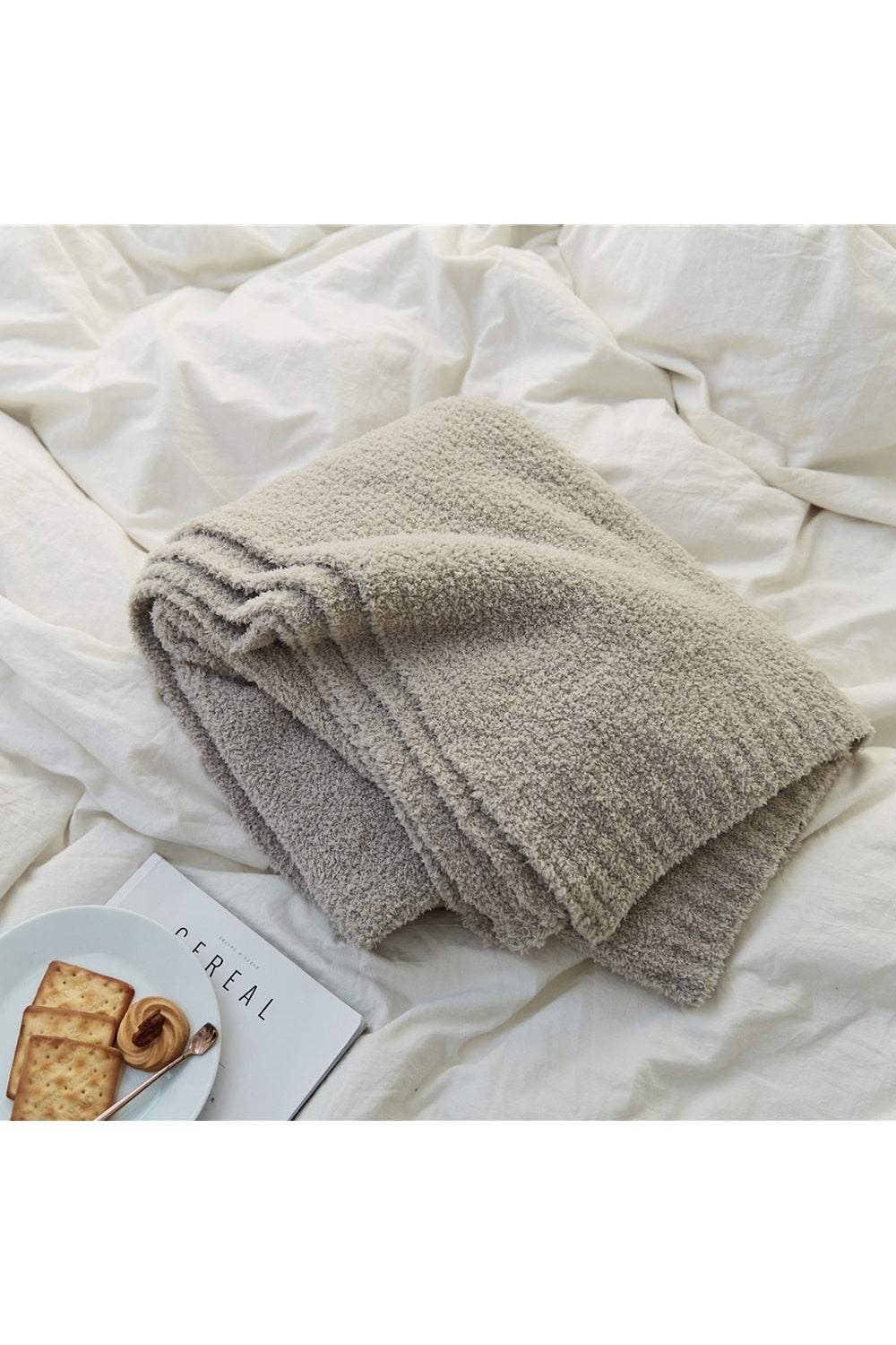 Fall Decor Cozy Knitted Blanket - Light Academia Style