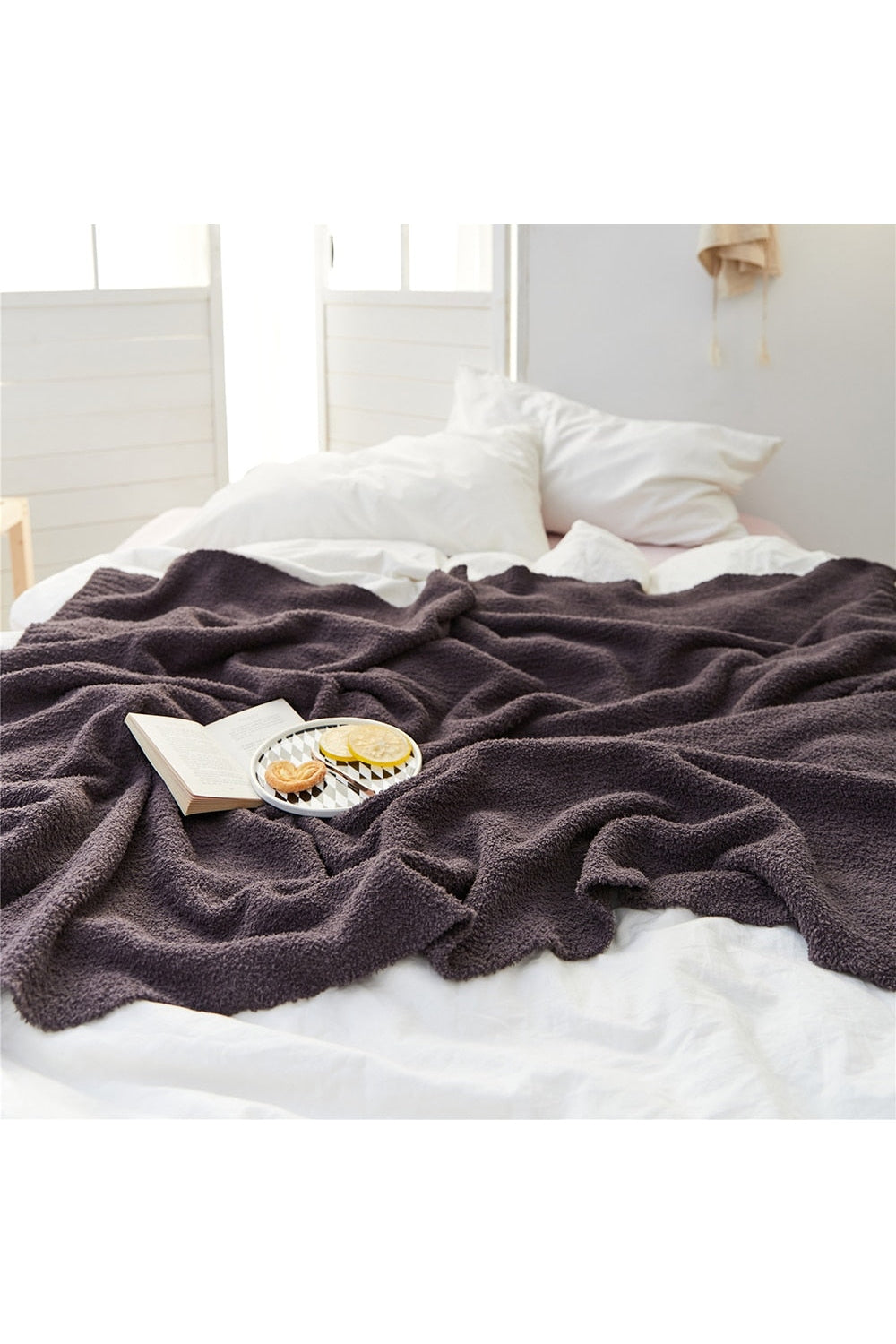 Fall Decor Cozy Knitted Blanket - Light Academia Style