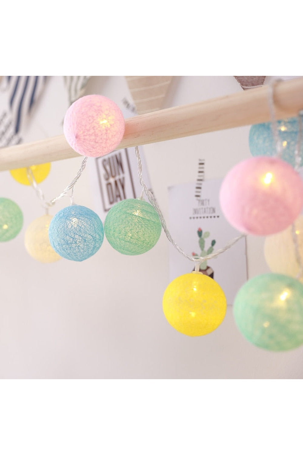 Knitted Bulb Garland Lights