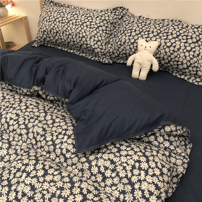 Preppy Cute Bedding Set