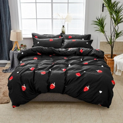 Strawberry Pattern Bedding Set