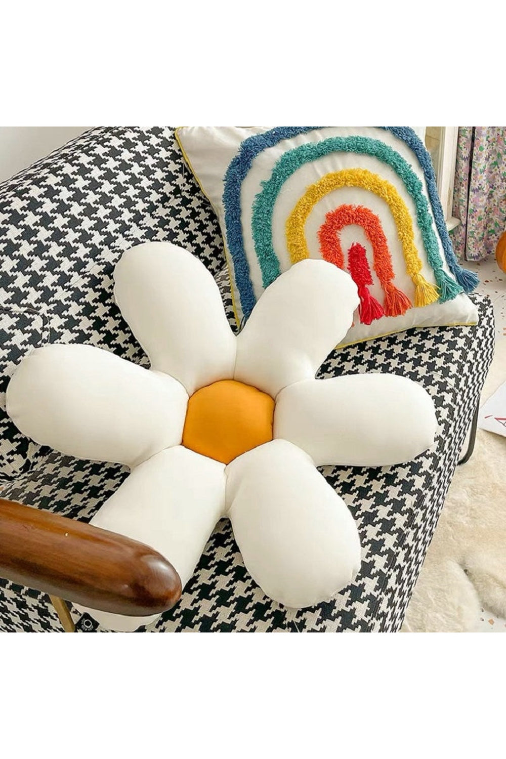 Nordic White Daisy Flower Pillow