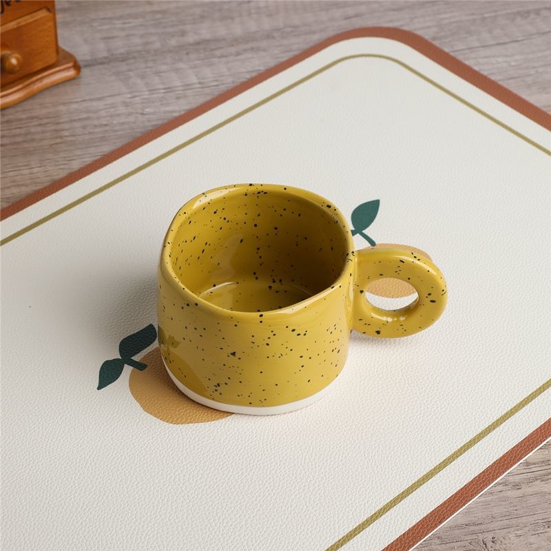 Modern Porcelain Handgrip Mug