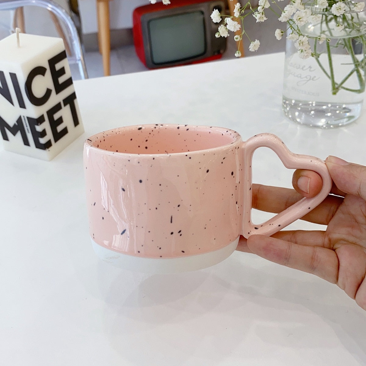 Modern Porcelain Handgrip Mug