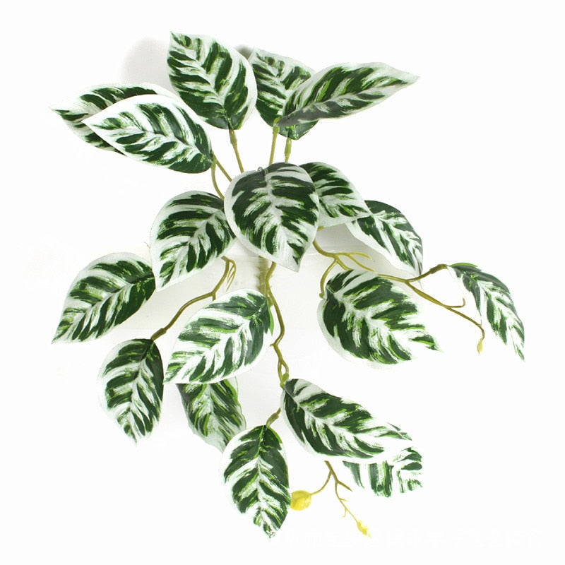 Mini Green Vine Wall Decor