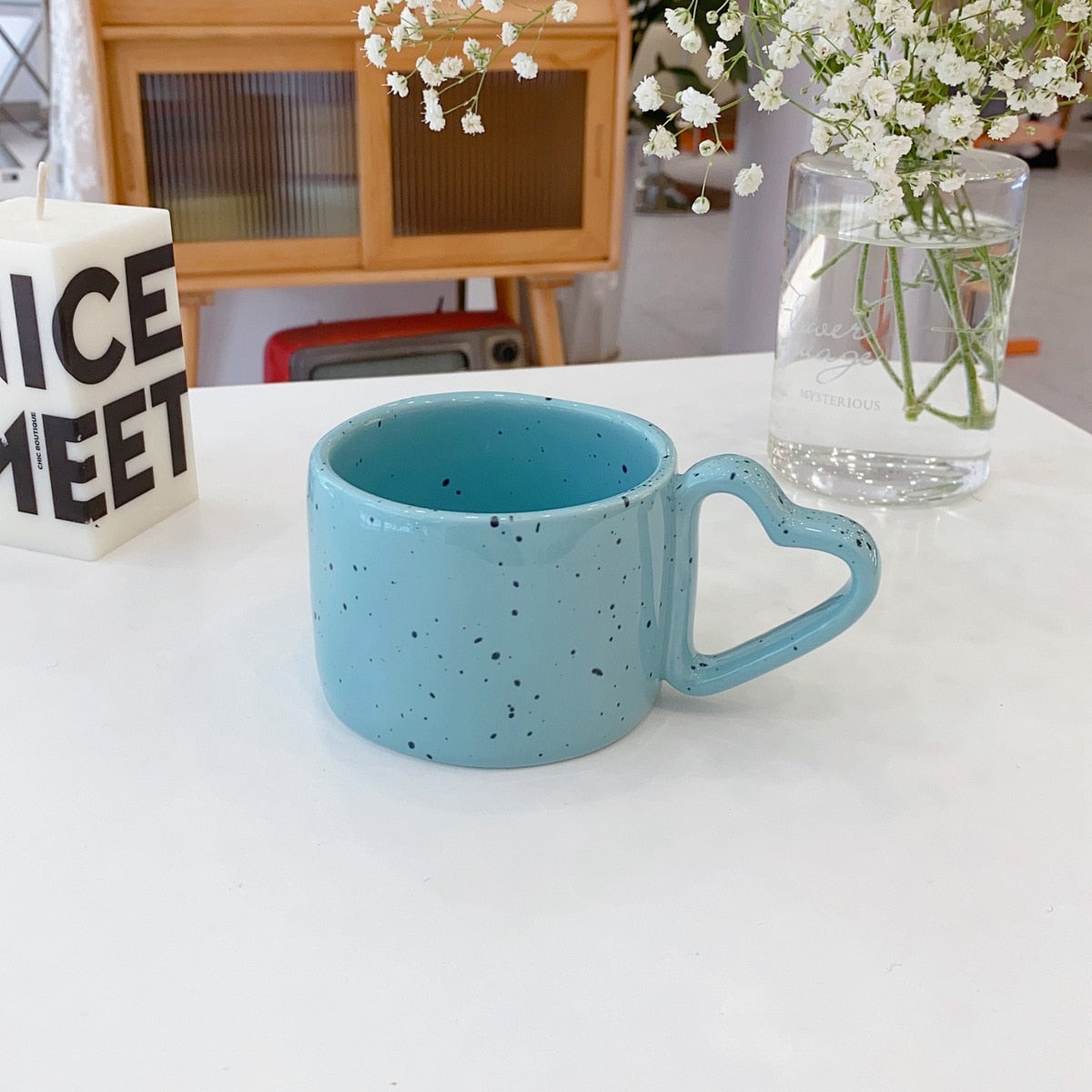 Modern Porcelain Handgrip Mug