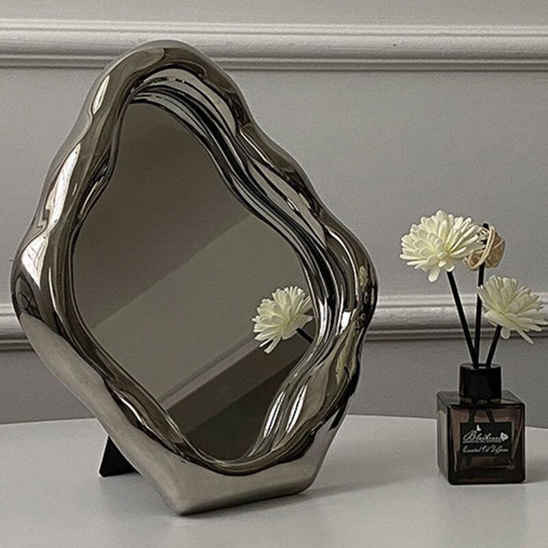 Portable Art Makeup Mirror