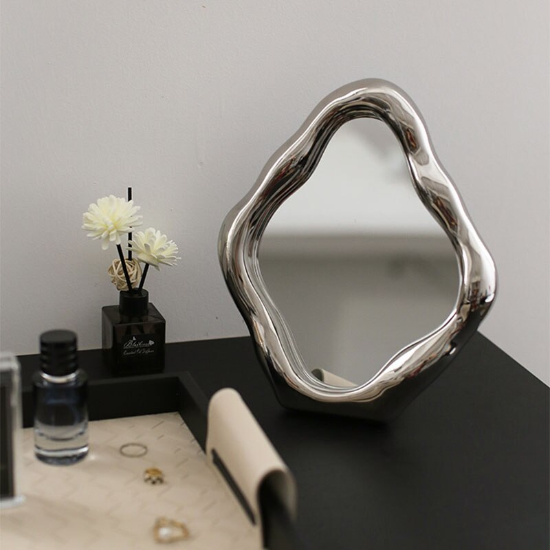 Portable Artistic Makeup Mirror