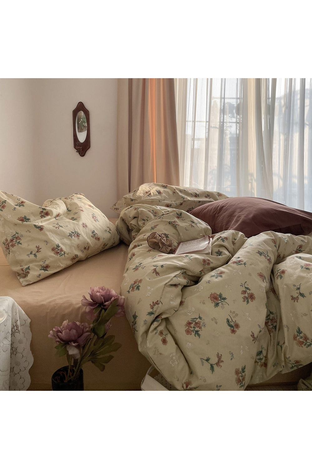 Luxurious Floral Pattern Bedding