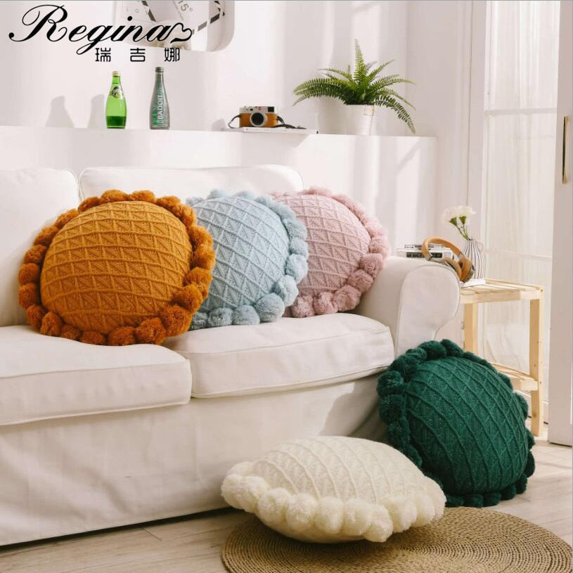 Pompom Round Pillow