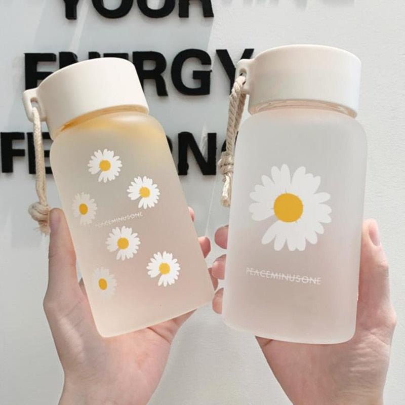 Aesthetic Daisy Water Bottle