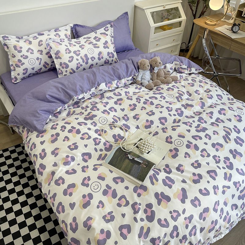 Aesthetic Fashion Bedding Set